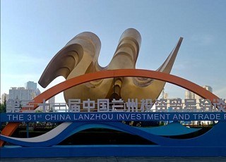 如歌七月，