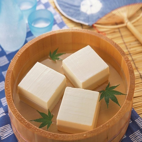 朝阳杏仁油详细介绍:特点 - 辽宁朝阳特产 - 特色谷